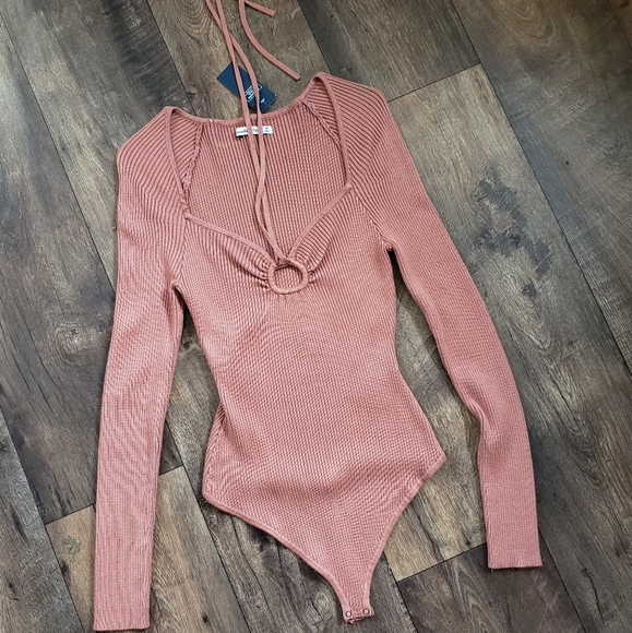 Strappy Cinched Front Ribbed Bodysuit - Picture 3 of 13